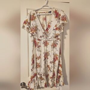 Torrid White Country Floral Flowy Dress - Size 2